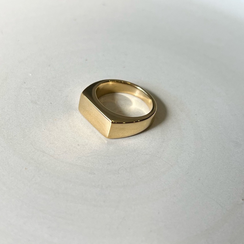 18k gold over Stainless steel
Ring - Picture 2 of 4